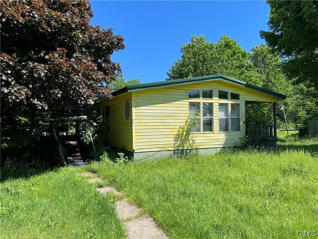 Property Photo:  25 Sundown Road  NY 13069 