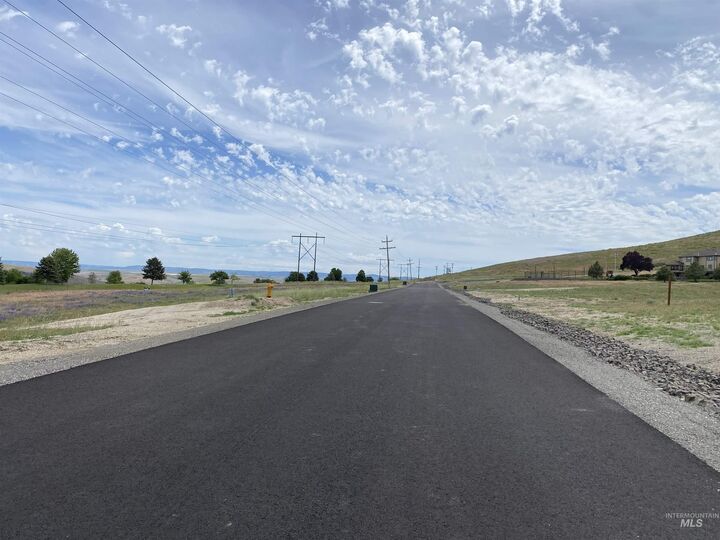 Property Photo:  2289 Chukar Drive  WA 99403 