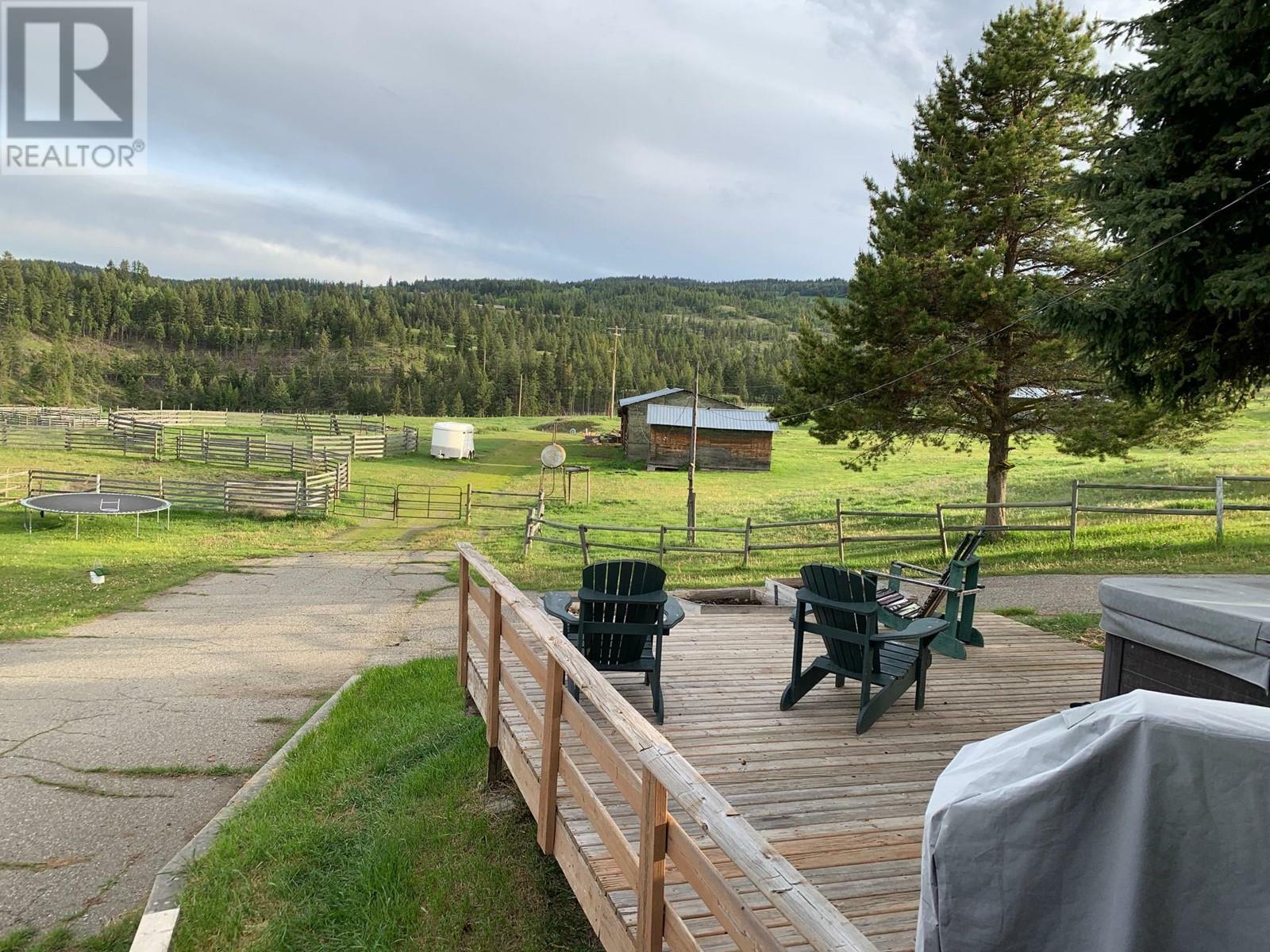 Property Photo: 5470 Highway 3 Other BC V0H 1Y0