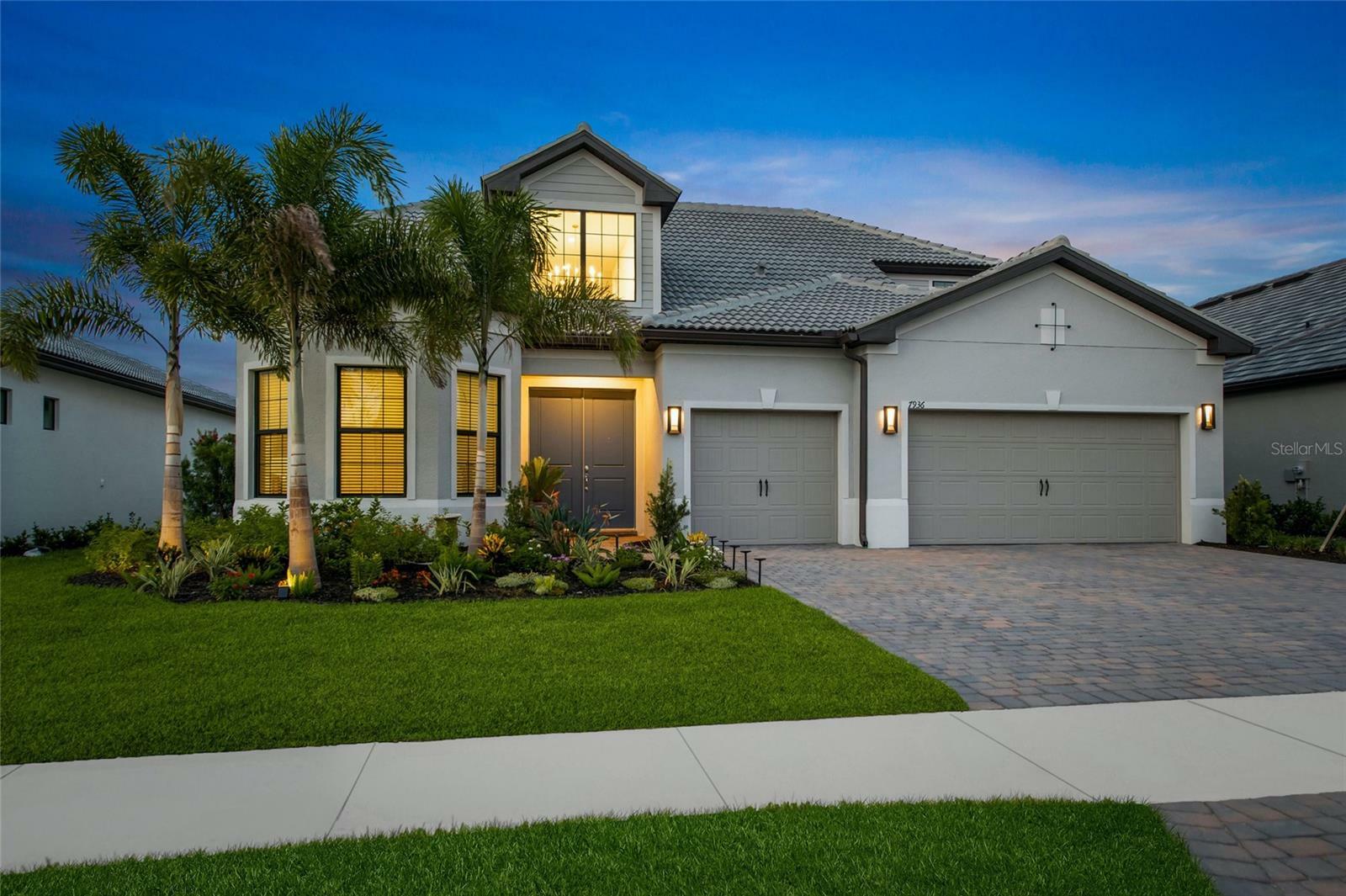 Property Photo:  7936 Sunset Pines Drive  FL 34240 