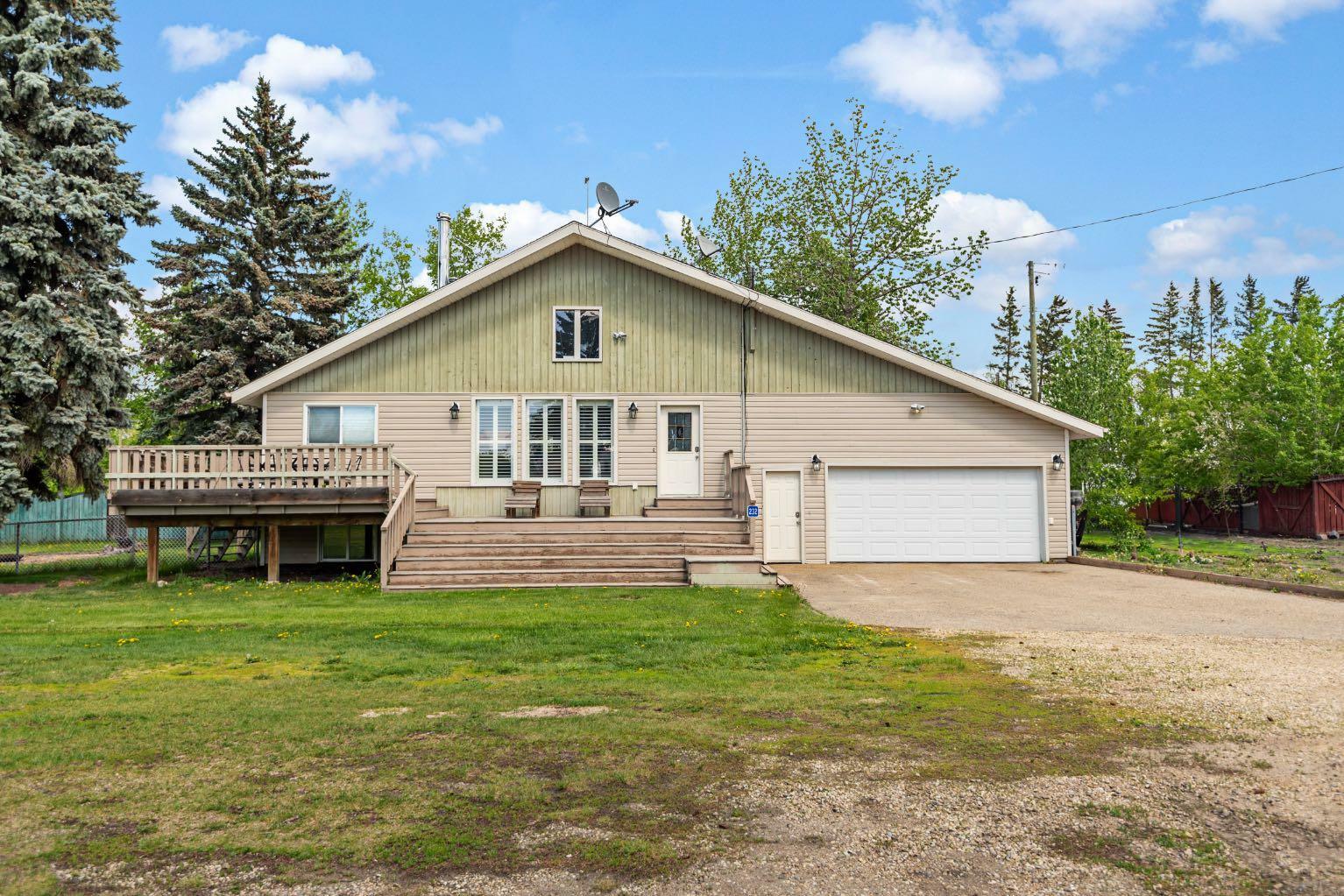 28128 Township Road 412 232  Rural Lacombe County AB T4L 2N3 photo