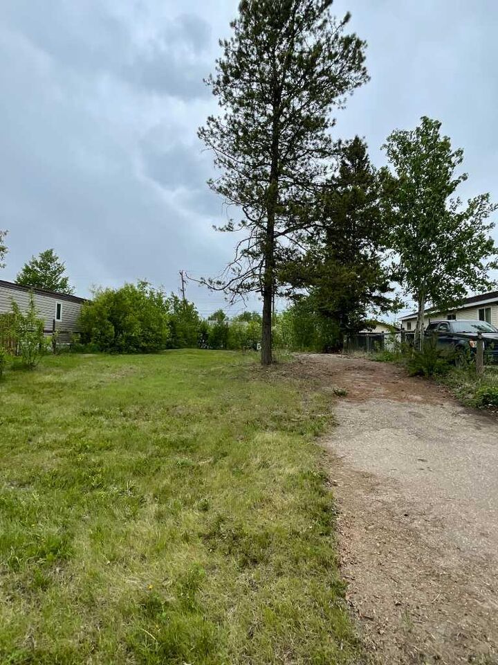 Property Photo: 10210 105 Street AB T0H 1Z0