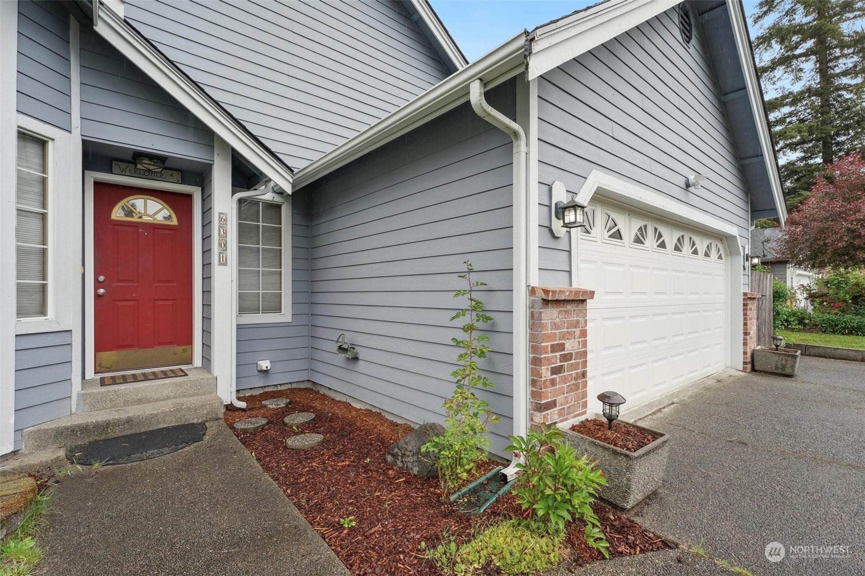 Property Photo:  6301 199th Street Ct E  WA 98387 