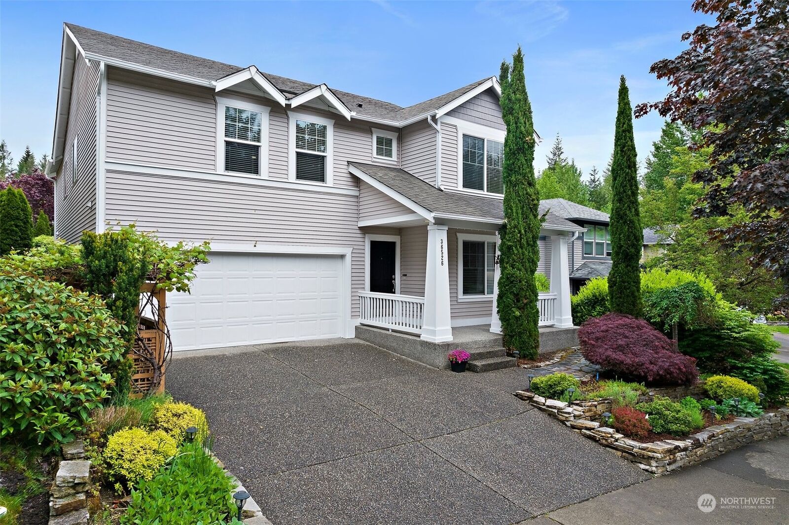 Property Photo: 36526 SE Woody Creek Lane WA 98065