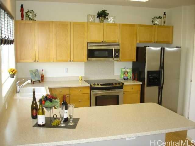 Property Photo:  91-758 Launahele Street 87  HI 96706 