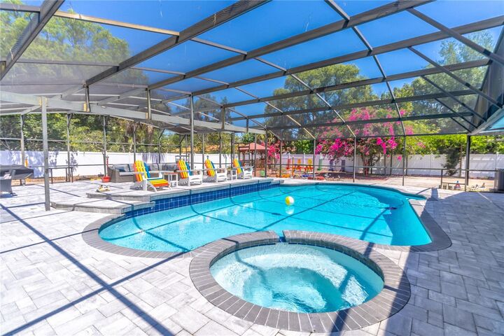 Property Photo: 110 Palm Springs Drive FL 32750