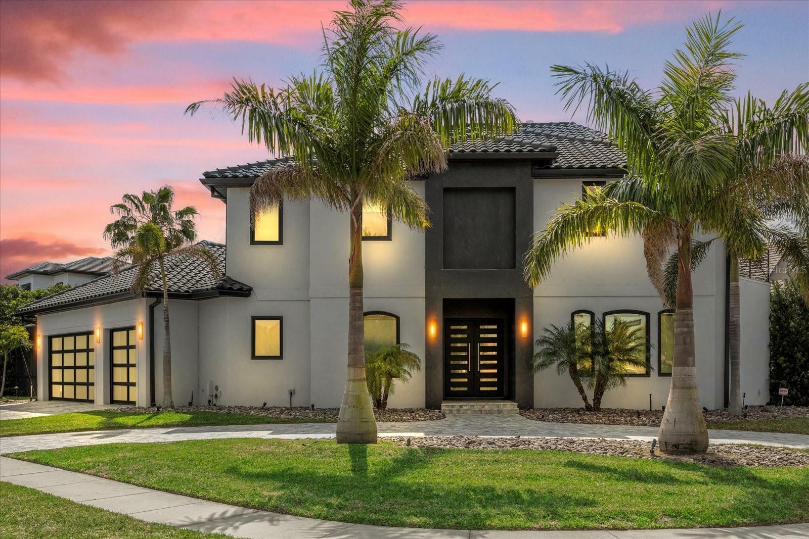 Property Photo: 5708 Emerington Crescent FL 32819