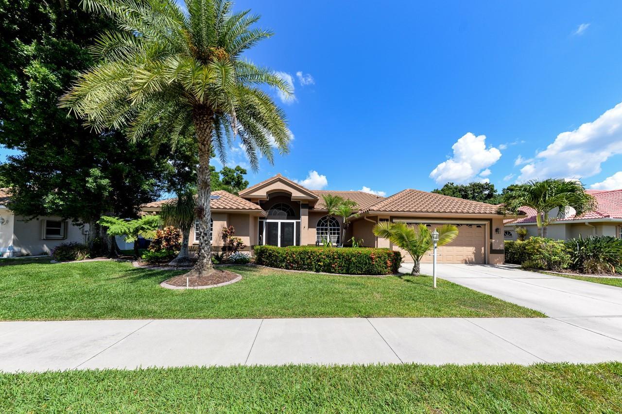 Property Photo:  579 Park Estates Square  FL 34293 
