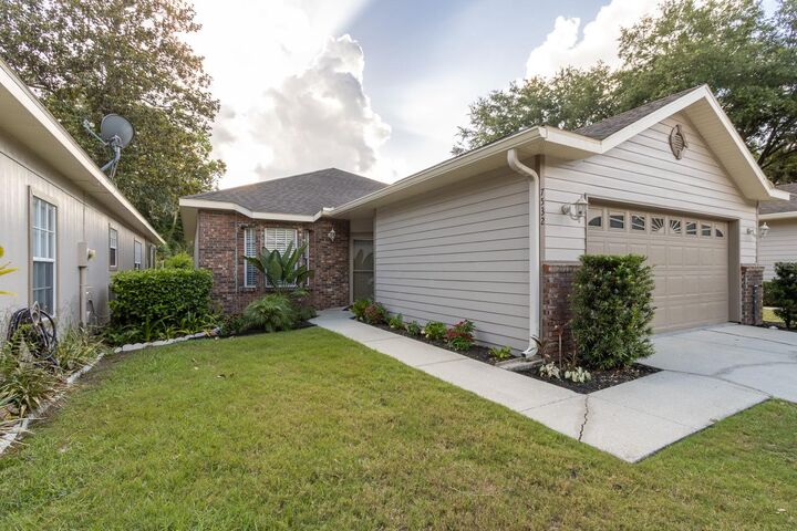 Property Photo: 7532 NW 47th Way FL 32653