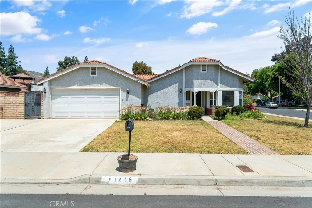 Property Photo:  11215 Saint Anton Circle  CA 92505 