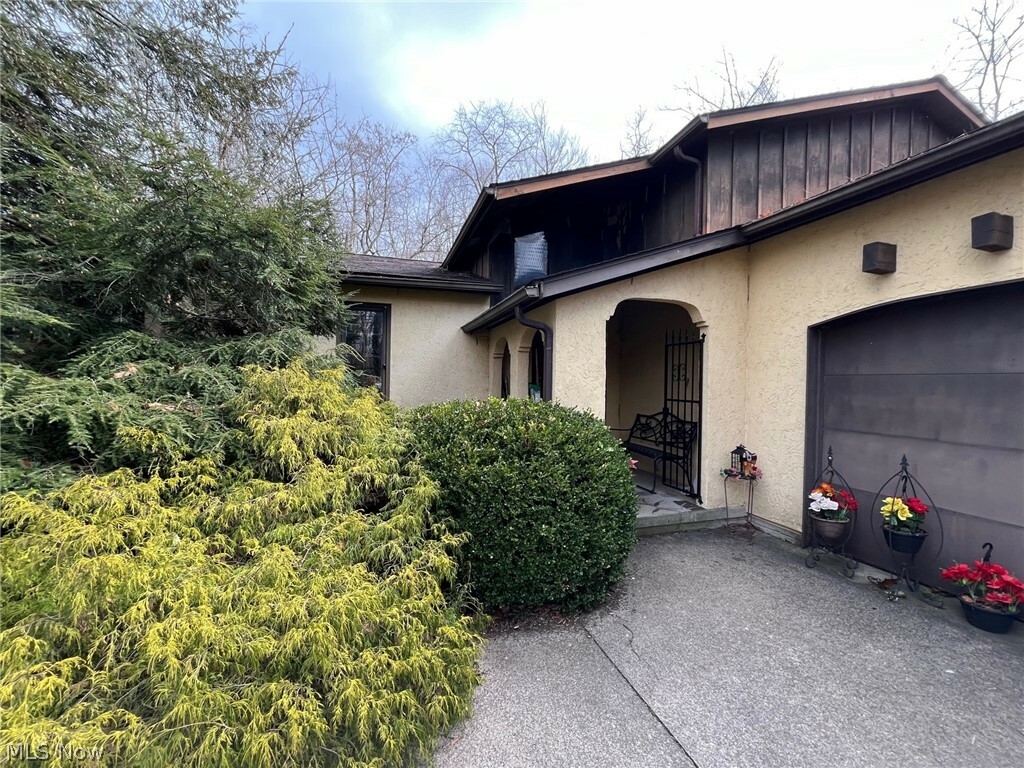 Property Photo: 1429 Vermilion Road OH 44089