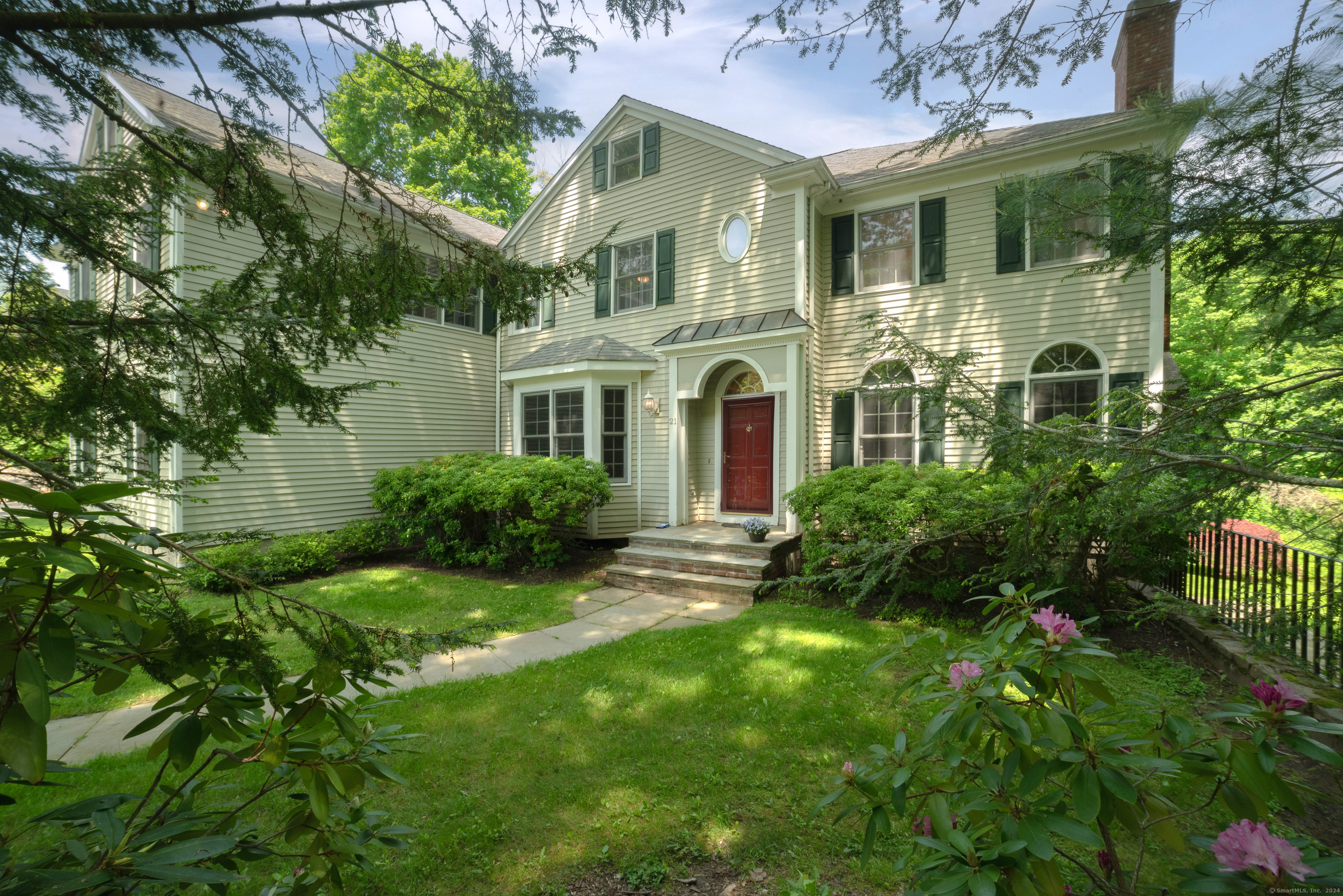 Property Photo:  21 Conley Court  CT 06877 