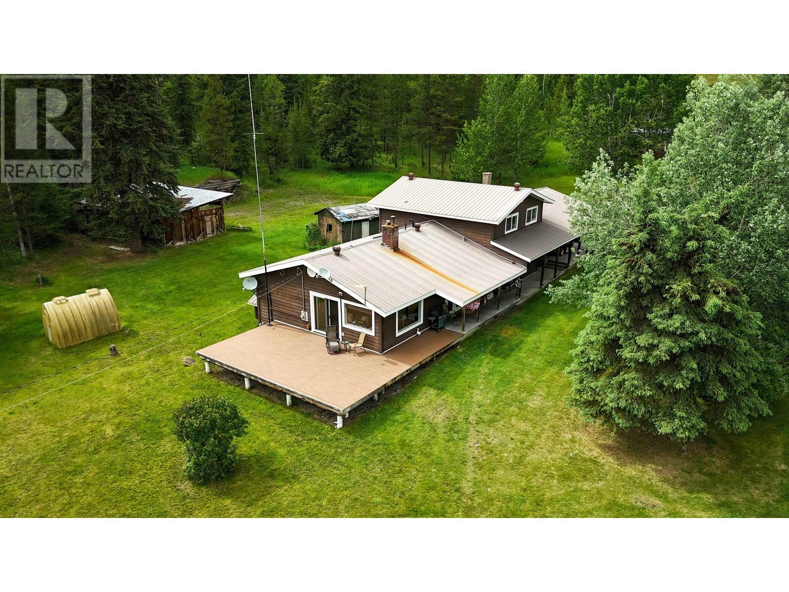 Photo de la propriété:  5220 Pinevalley Drive  BC V0K 1M0 