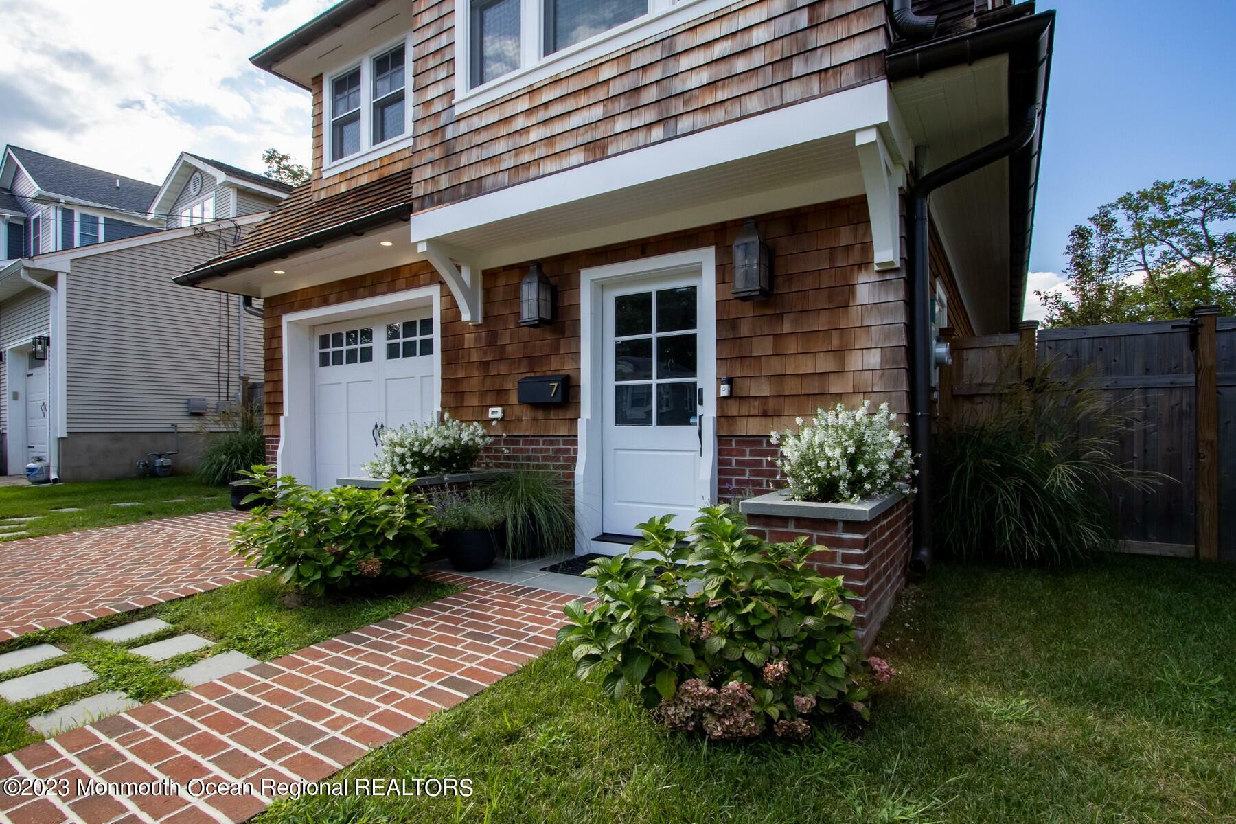 Property Photo:  7 Maplewood Avenue  NJ 07760 