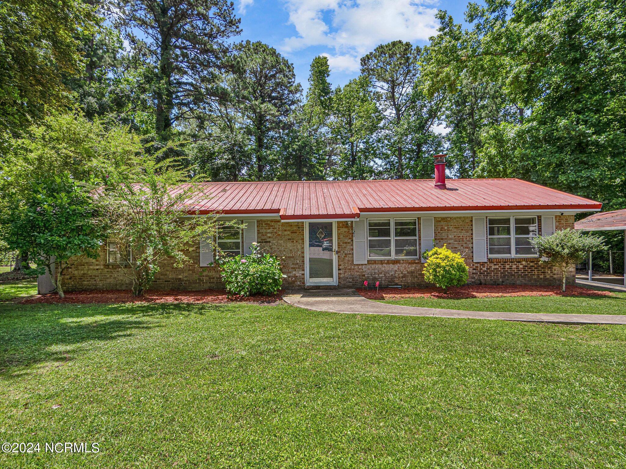 Property Photo:  121 Vera Drive  NC 28540 