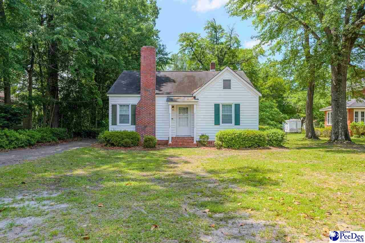 Property Photo:  906 Cherokee Road  SC 29501 