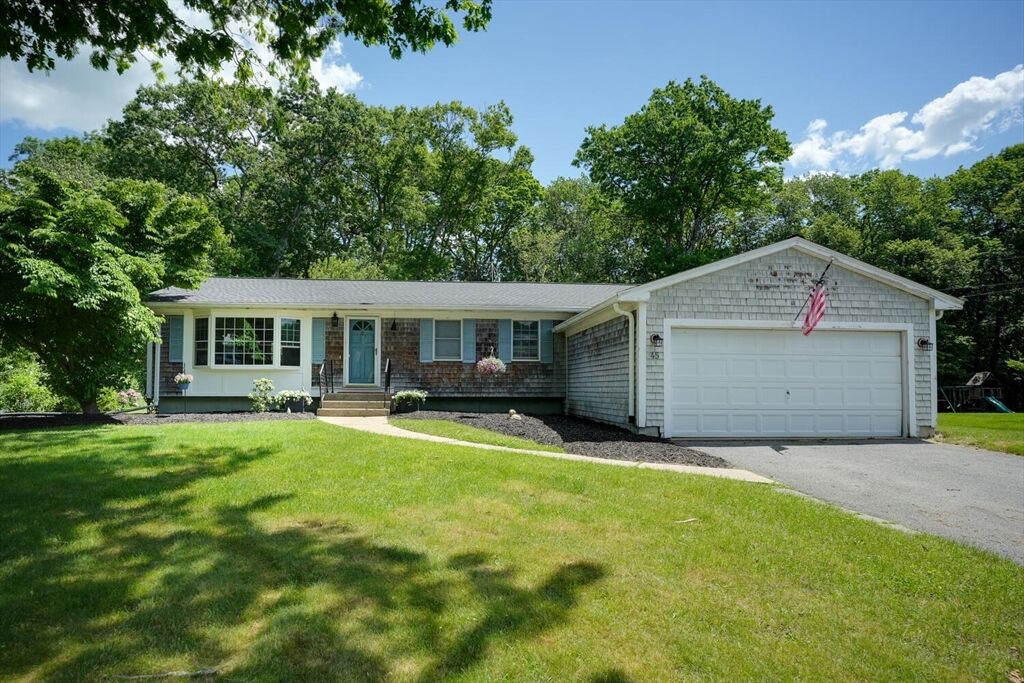 Property Photo: 45 Temi Rd MA 01746