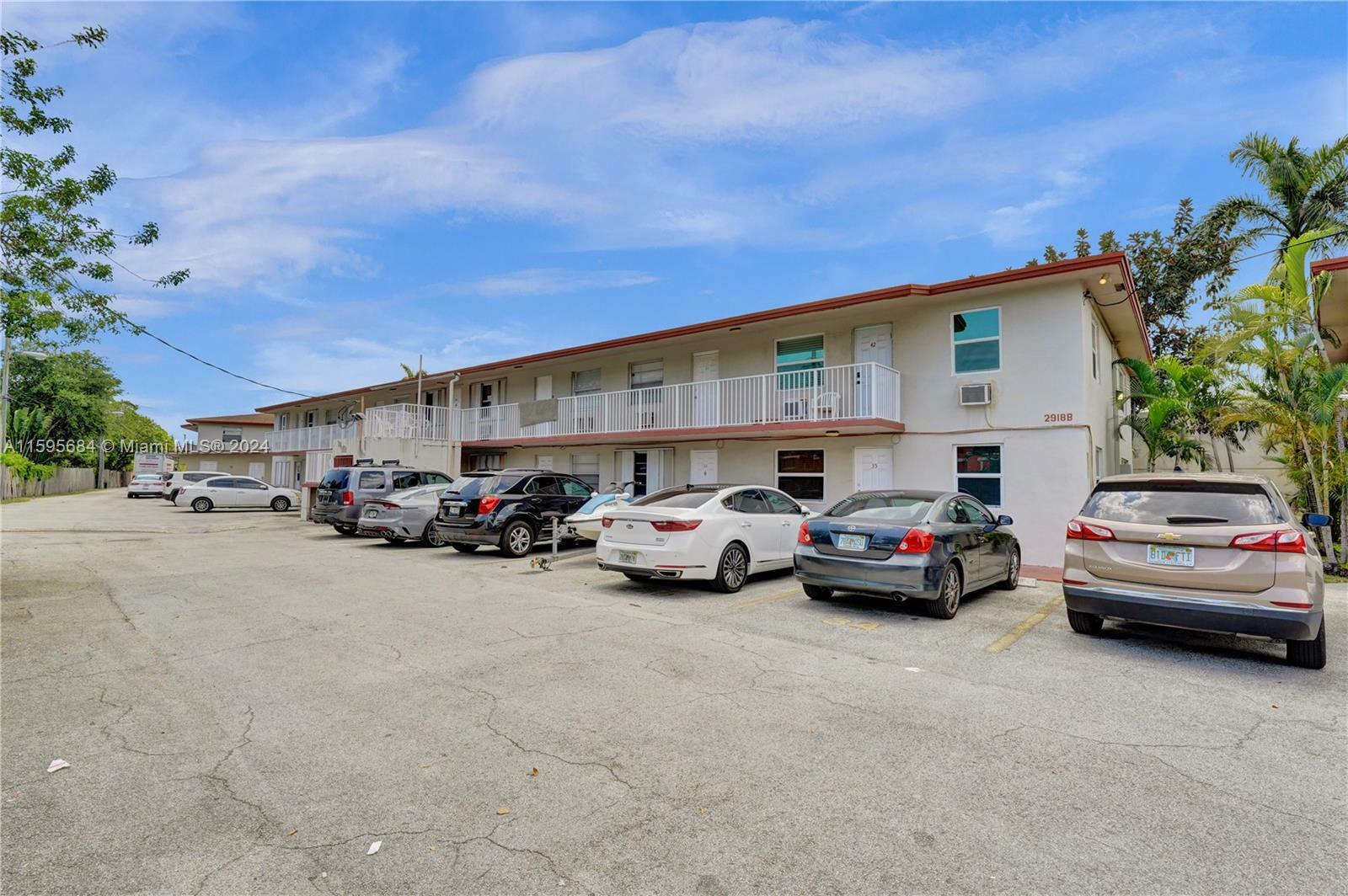 Property Photo:  2918 Funston St 29B  FL 33020 