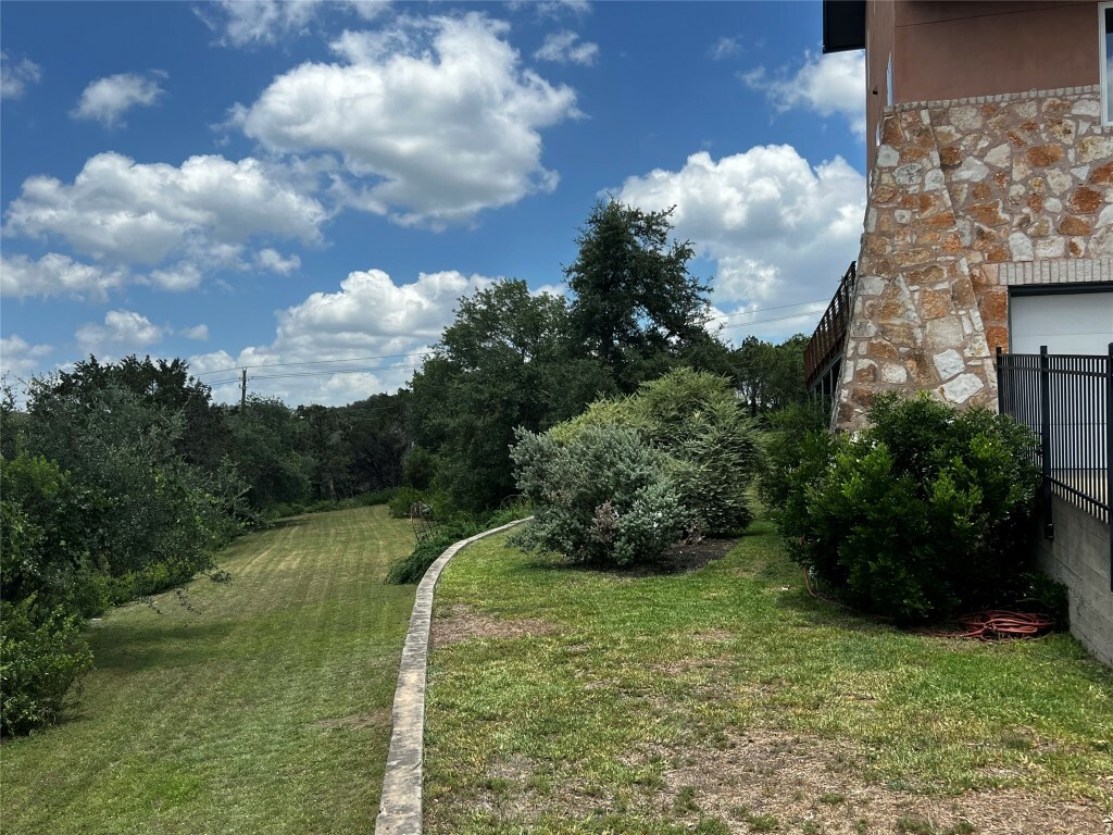 Property Photo:  8904 Westminster Glen Avenue  TX 78730 