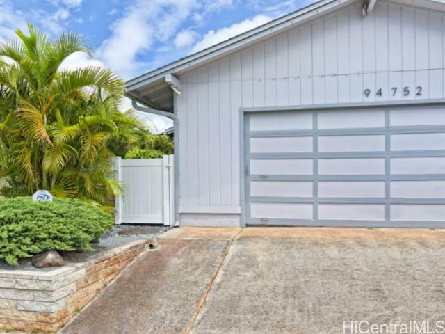 94-752 Kaaka Street  Waipahu HI 96797 photo