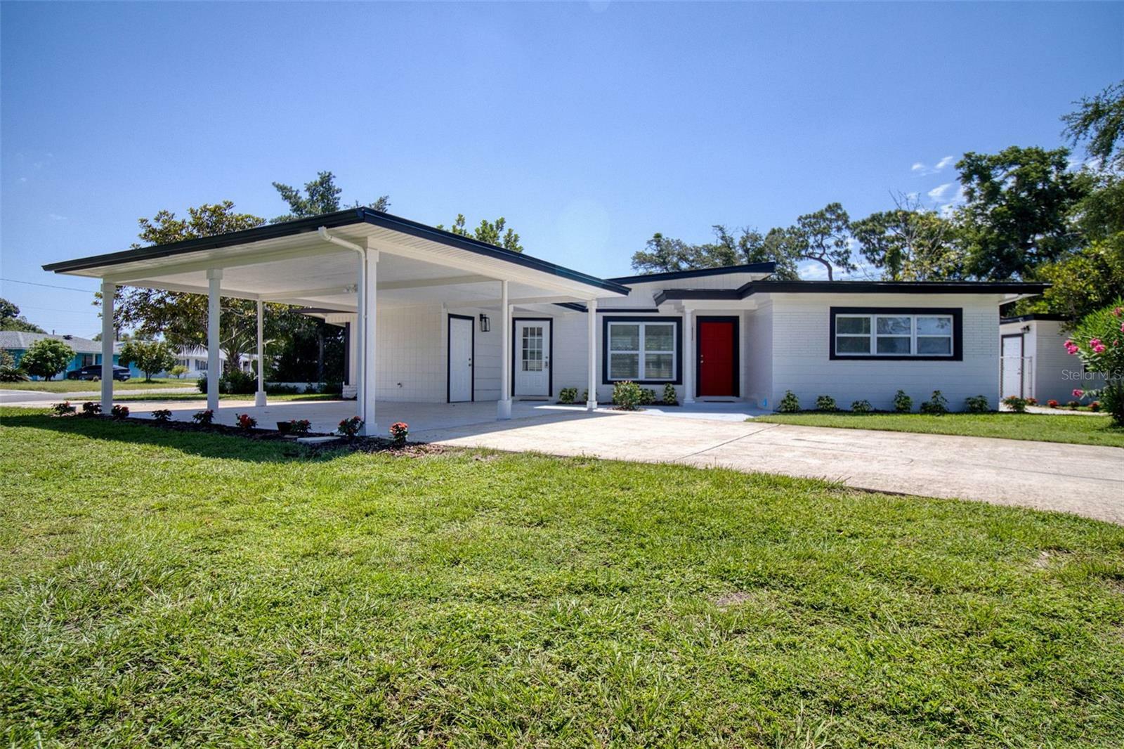 Property Photo:  5670 10th Avenue N  FL 33710 