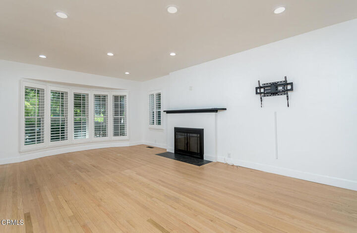 Property Photo: 4555 Encinas Drive CA 91011