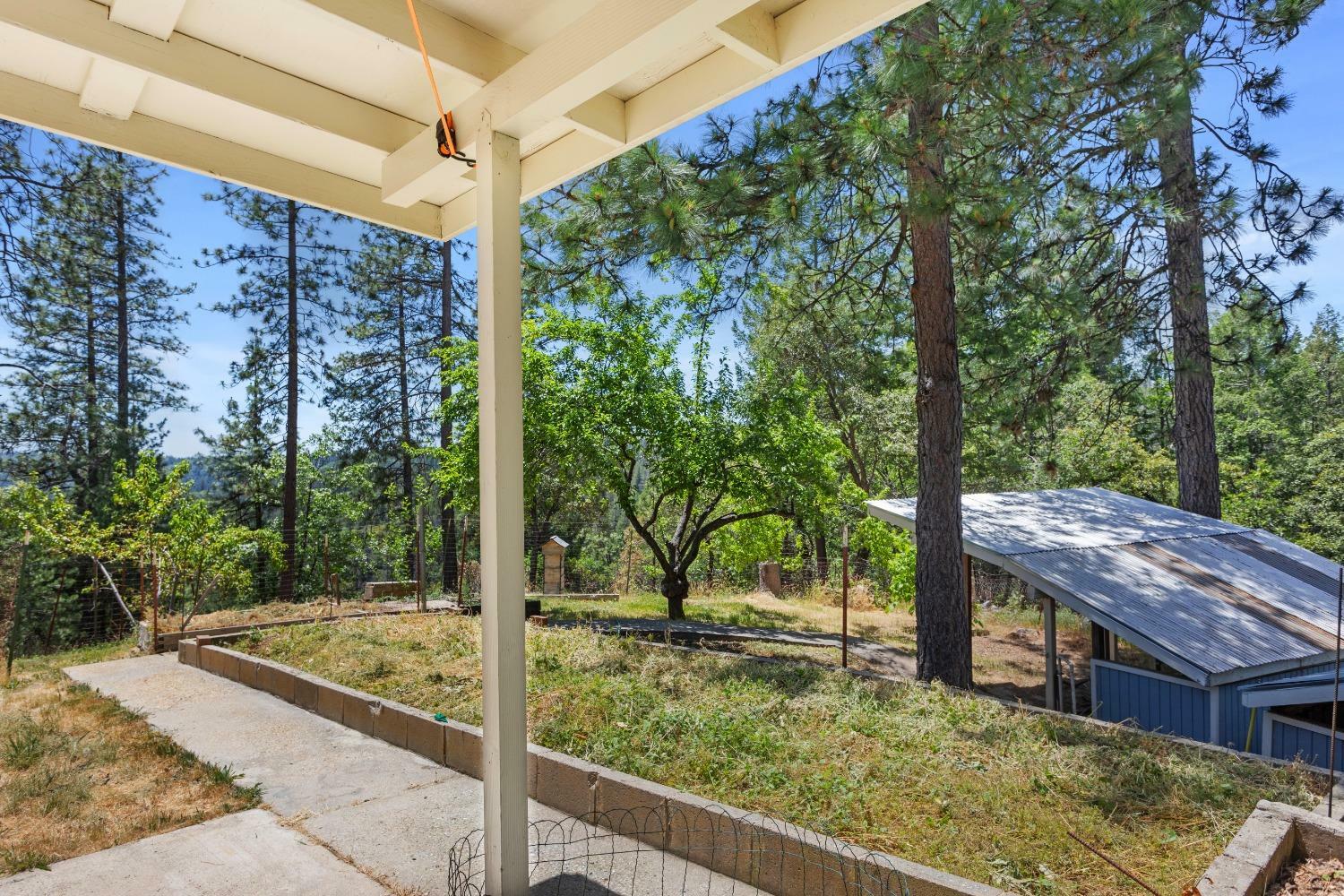 Property Photo:  1550 Garrett Road  CA 95717 