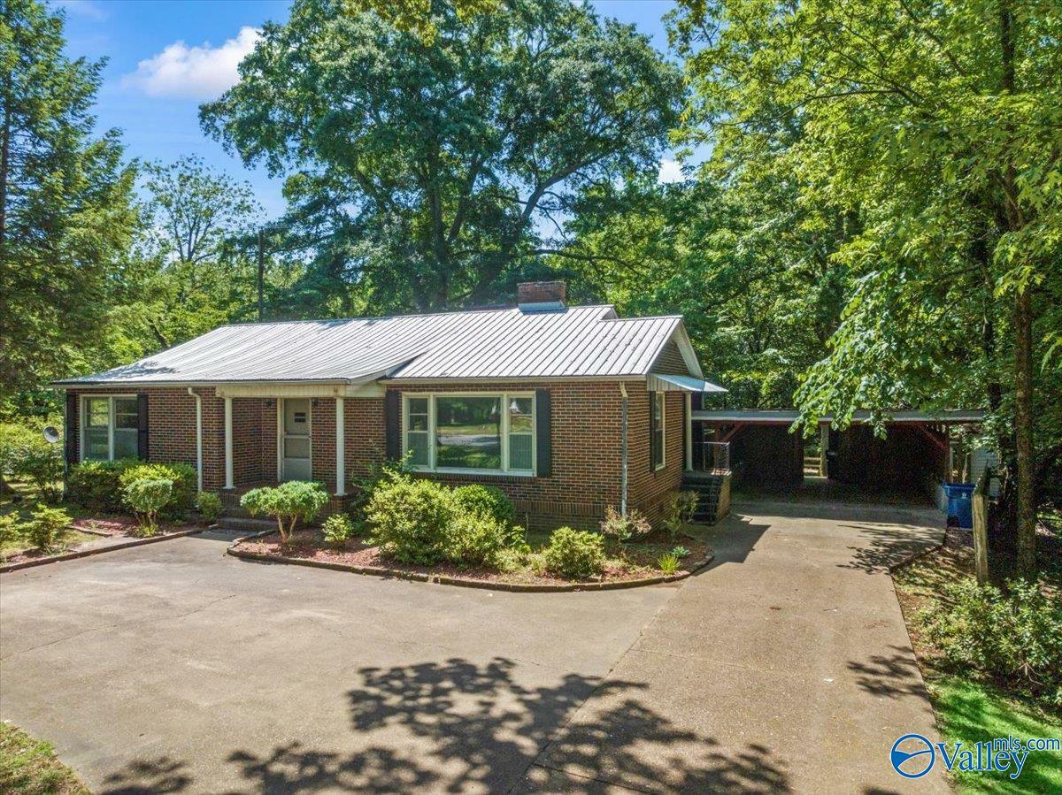 Property Photo:  242 Guntersville Road  AL 35016 