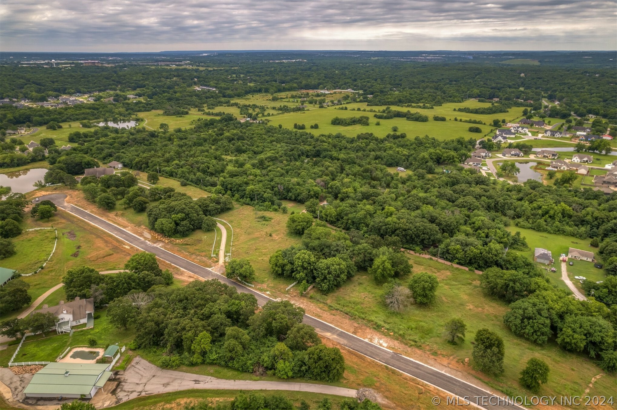 Property Photo:  4458 Oak Timber Drive  OK 74131 