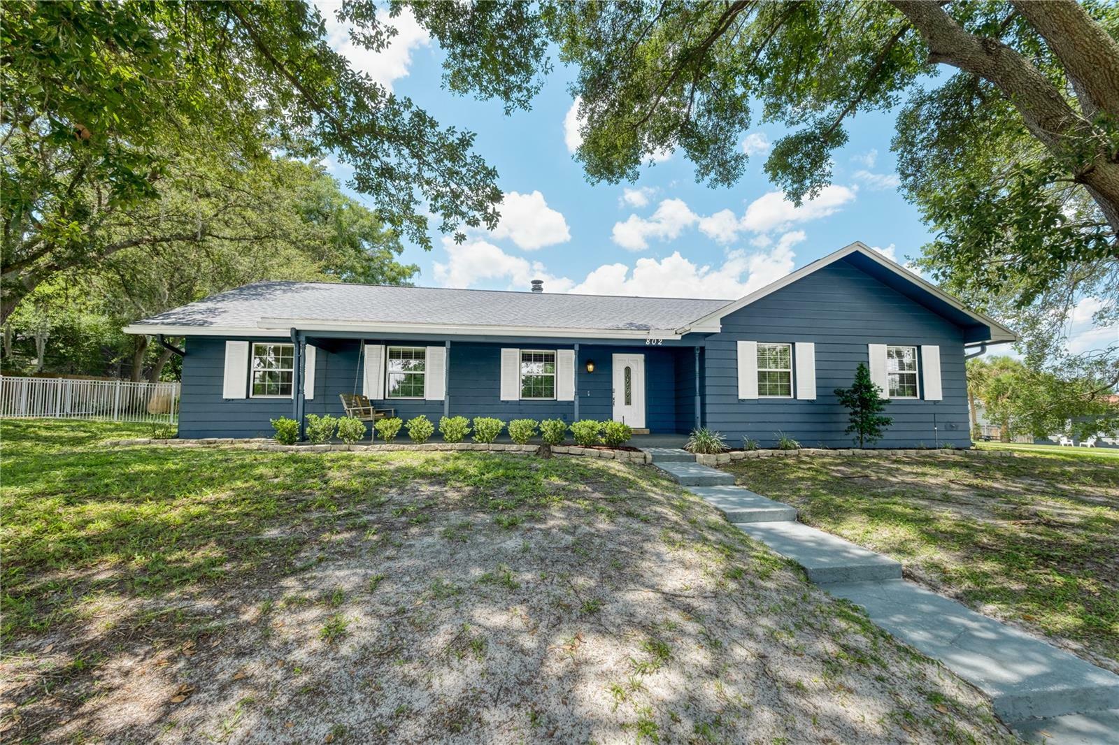 Property Photo:  802 Mount Vernon Parkway  FL 32701 