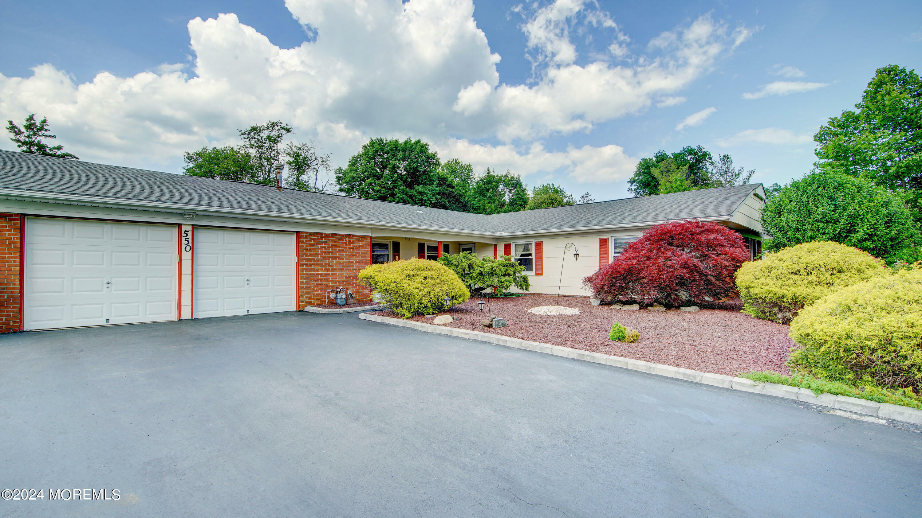Property Photo: 550 Elton Adelphia Road NJ 07728