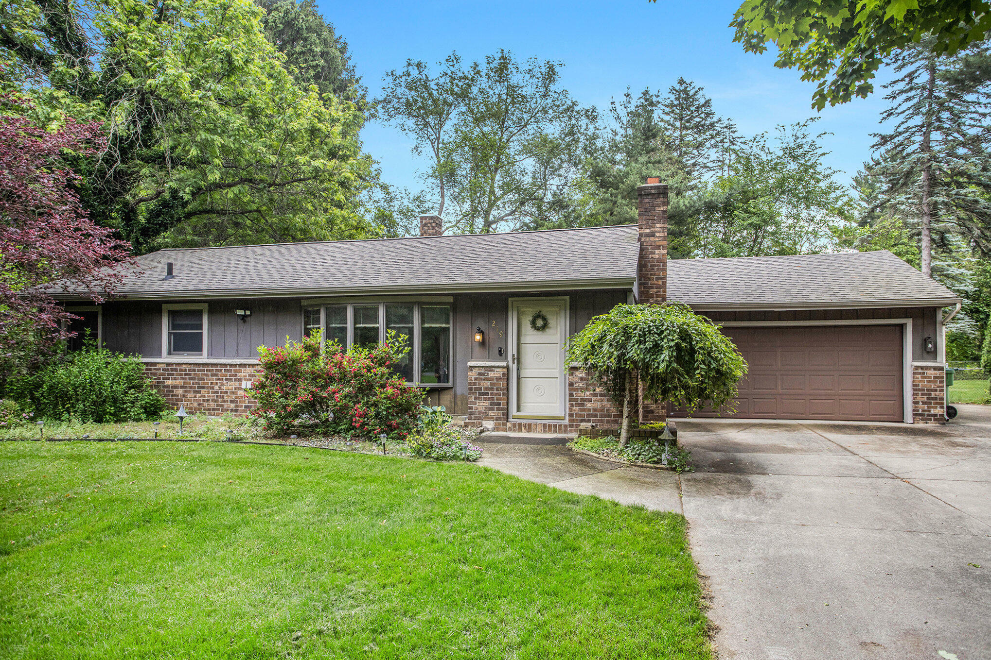 Property Photo:  219 W Hamilton Lane  MI 49015 