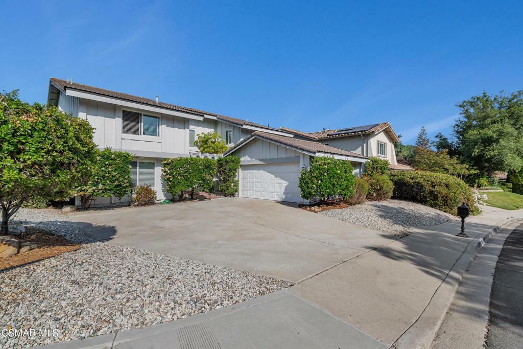 Property Photo:  921 Ranch House Road  CA 91361 