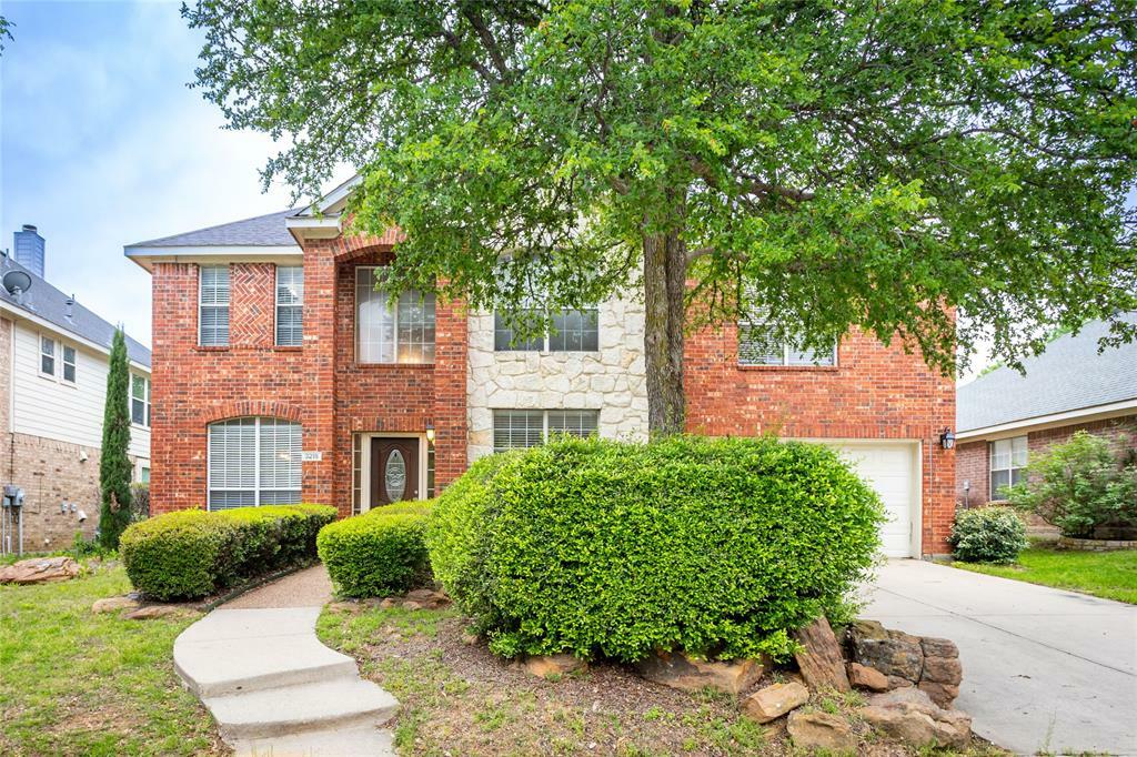 Property Photo:  3215 Blue Jay Drive  TX 76210 