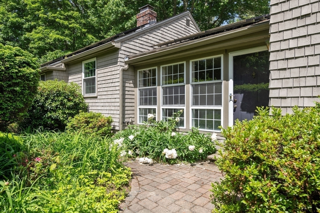 Property Photo:  8 Wheelock Road  MA 01778 