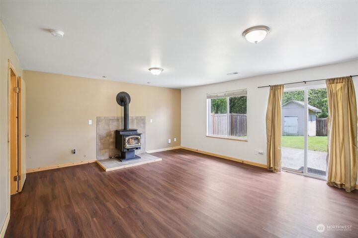 Property Photo: 5307 64th Avenue NE WA 98270