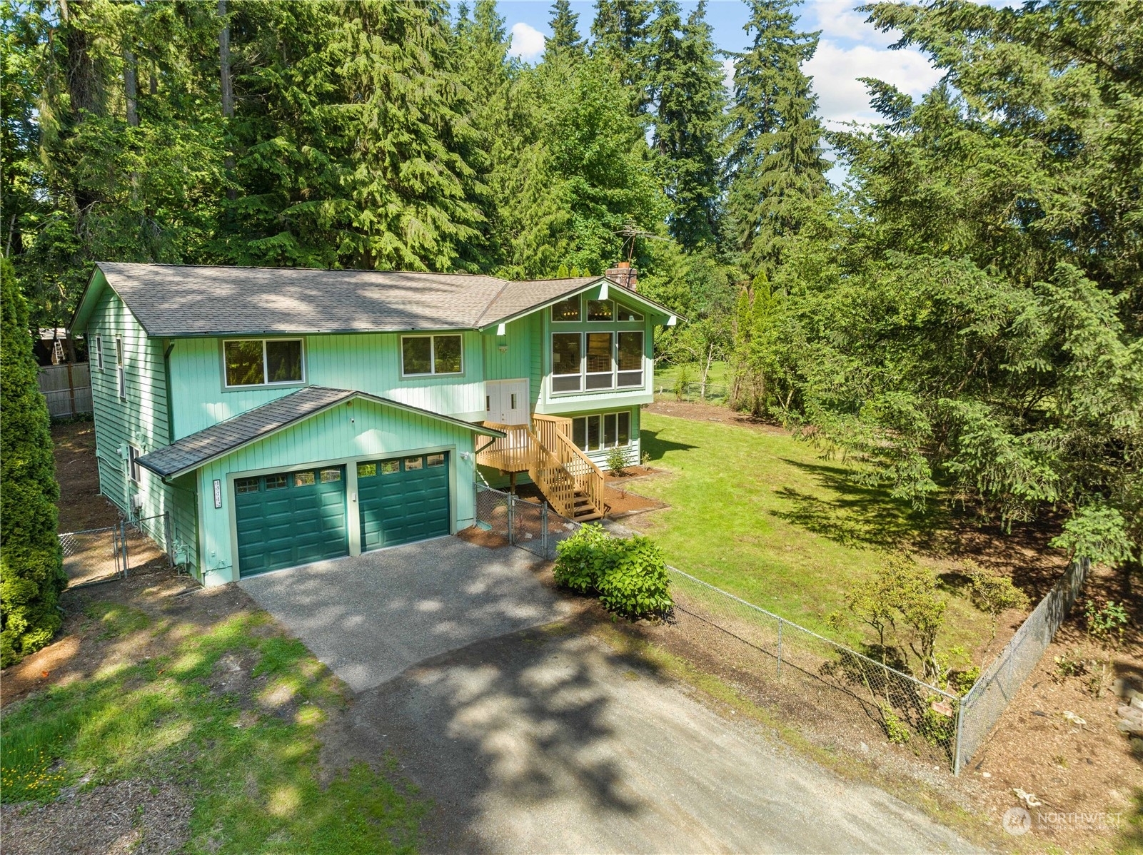 Property Photo: 15712 NE 193rd Place WA 98072