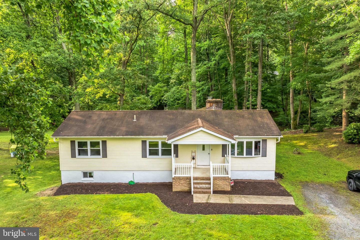 Property Photo:  3171 Hunting Creek Road  MD 20639 