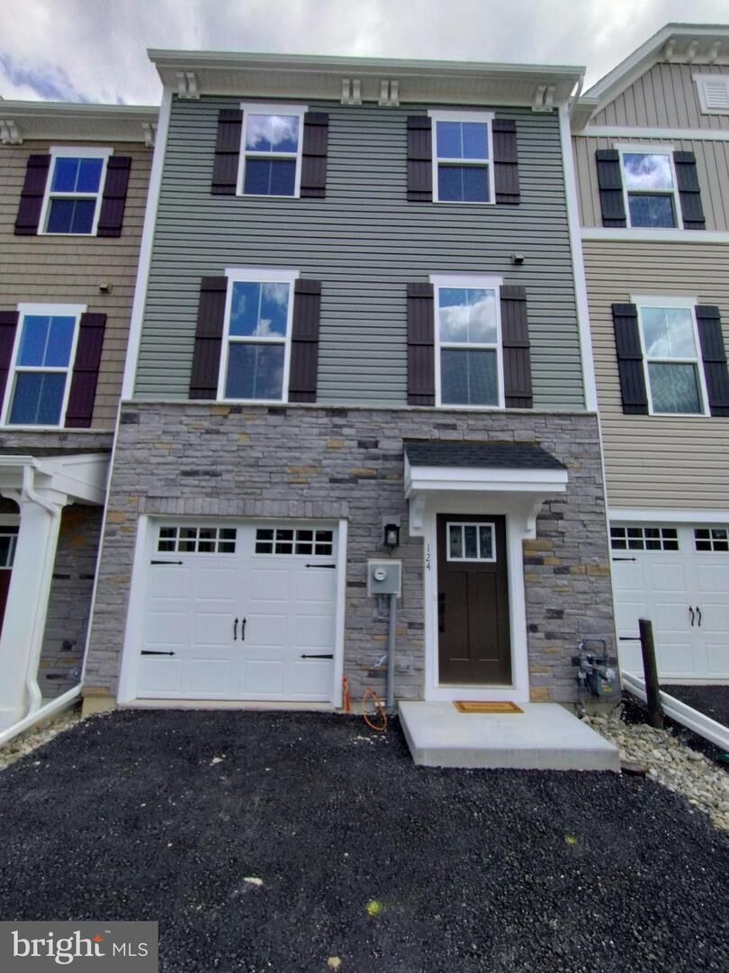Property Photo:  124 Glory Maple Lane  PA 19335 