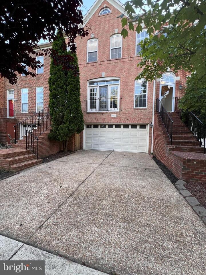 21971 Windover Drive  Broadlands VA 20148 photo