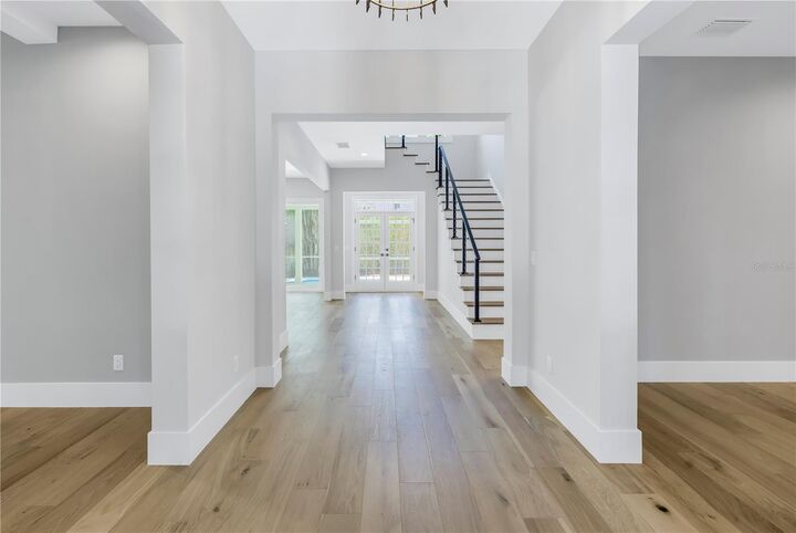 Property Photo:  4618 W Sylvan Ramble Street  FL 33609 