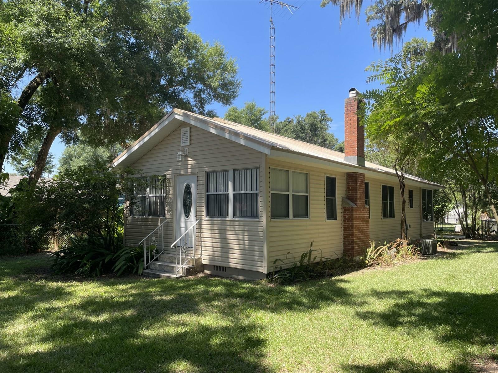 Property Photo:  13372 SE 122nd Place  FL 32179 