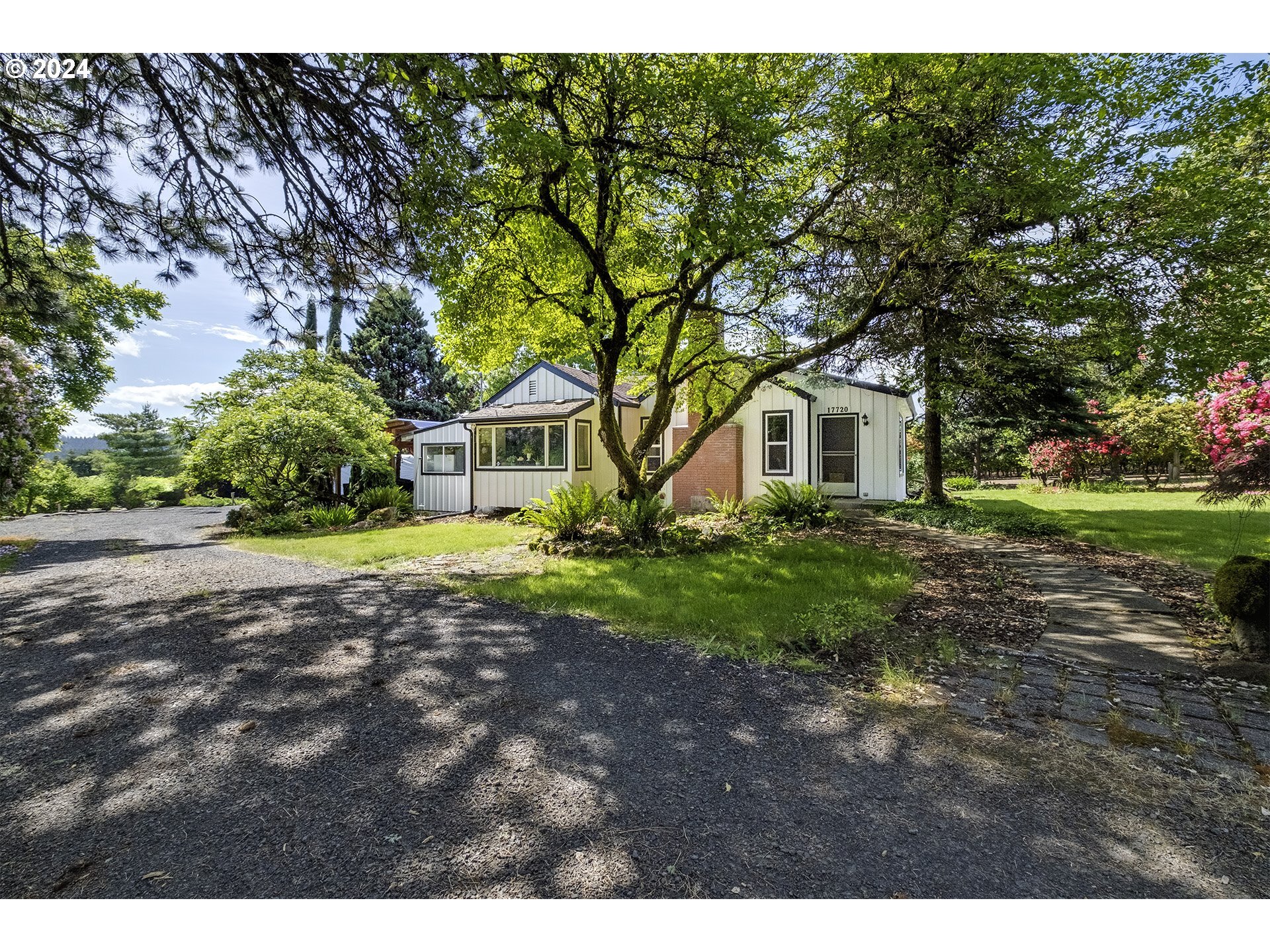 Property Photo: 17720 SW Hillsboro Hwy OR 97123