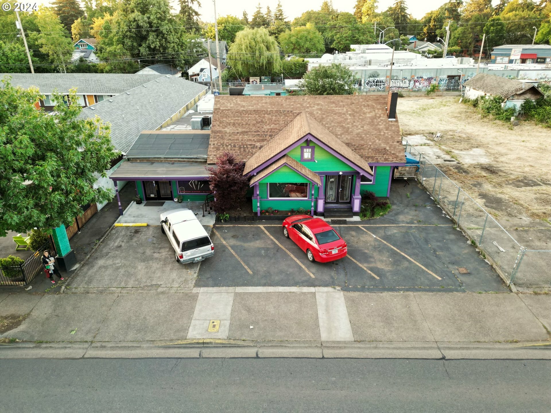 1011 W 6th Ave  Eugene OR 97402 photo