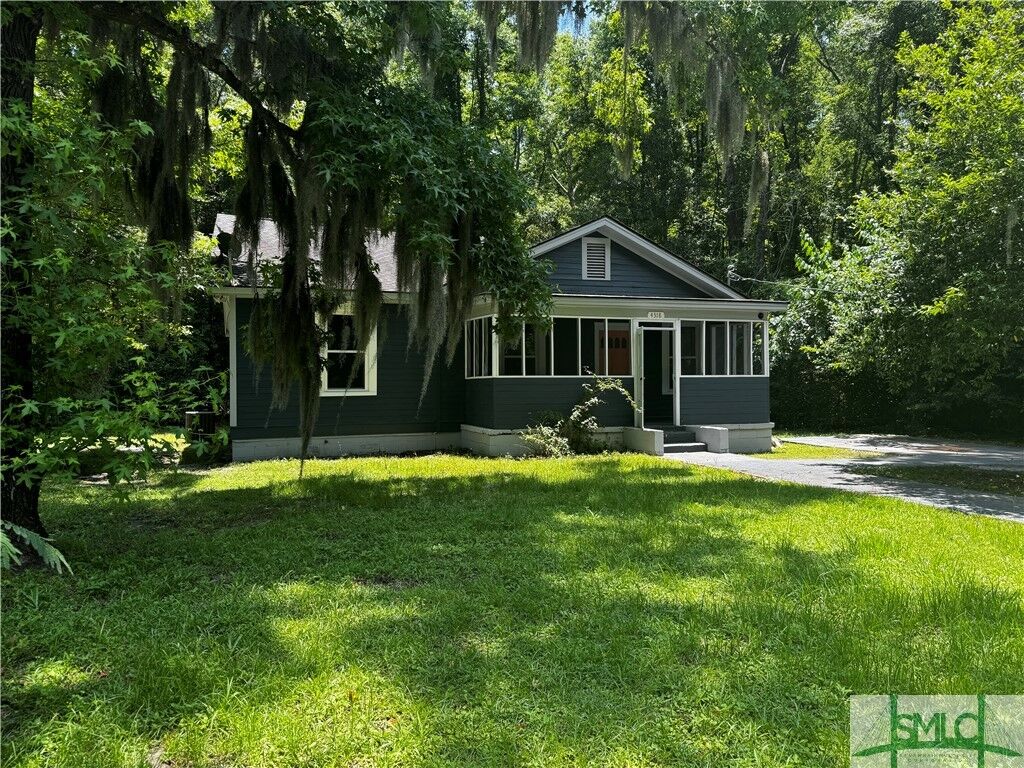 Property Photo:  4318 Walton Street  GA 31405 