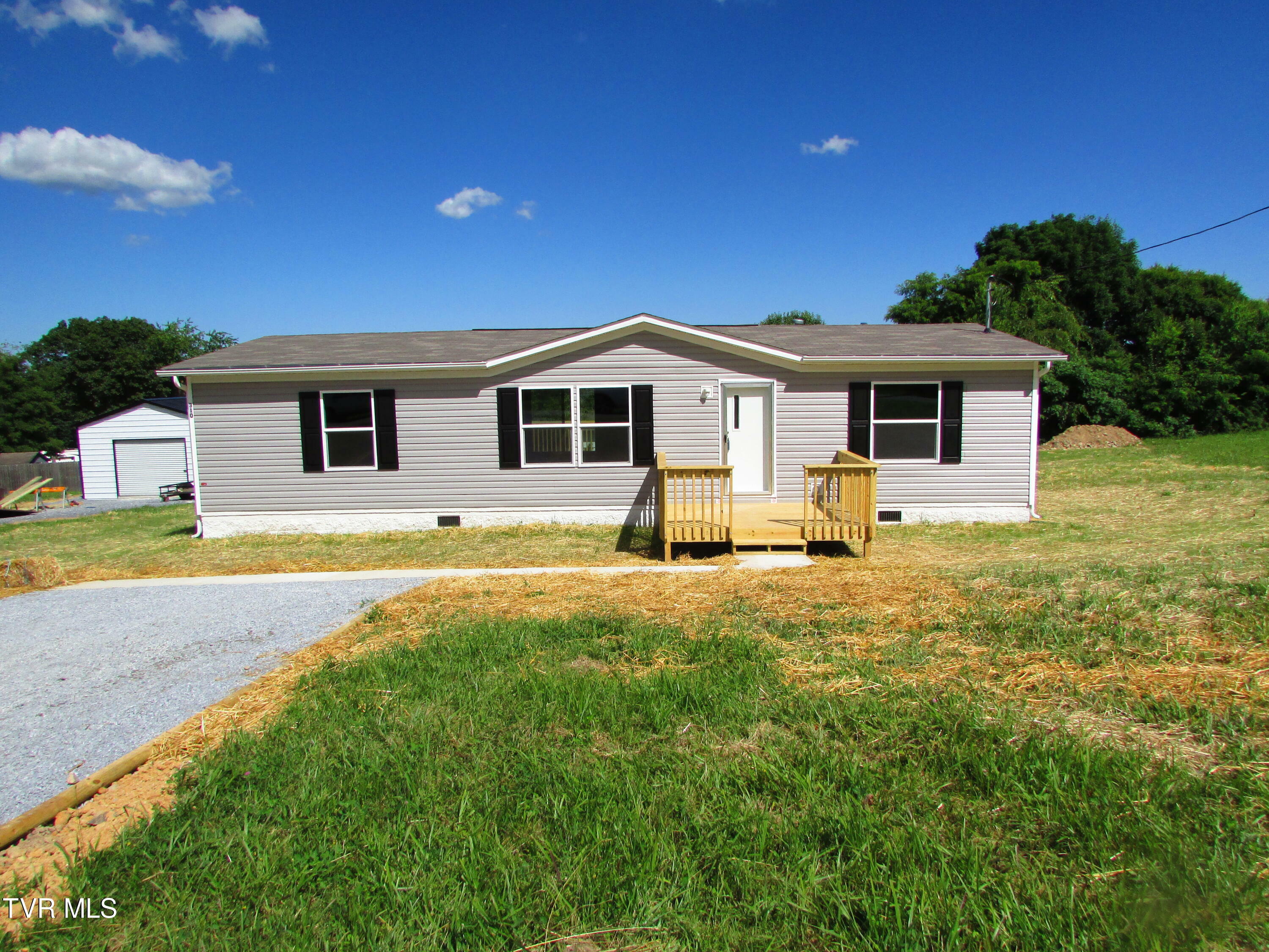 310 Cherry Tree Lane  Elizabethton TN 37643 photo