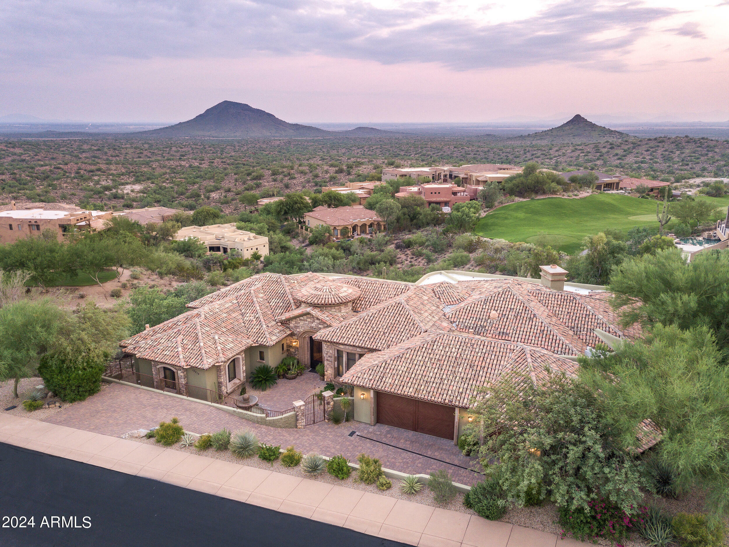 Property Photo:  15210 E Camelview Drive  AZ 85268 