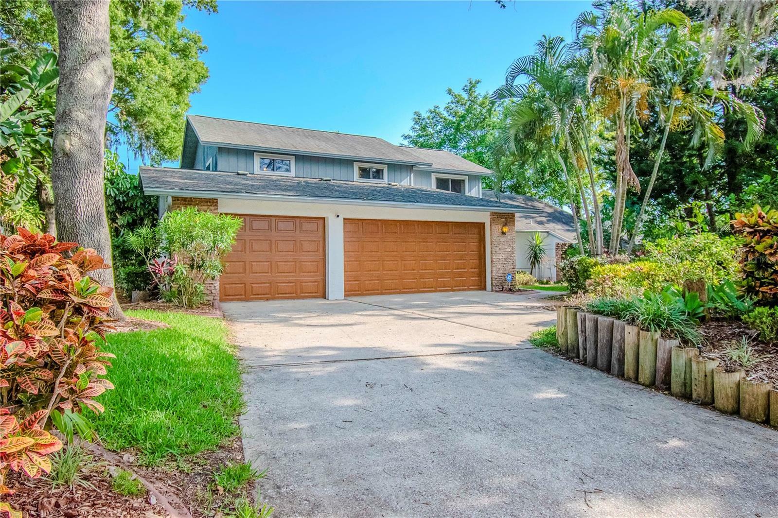 Property Photo:  1550 Chestnut Court W  FL 34683 