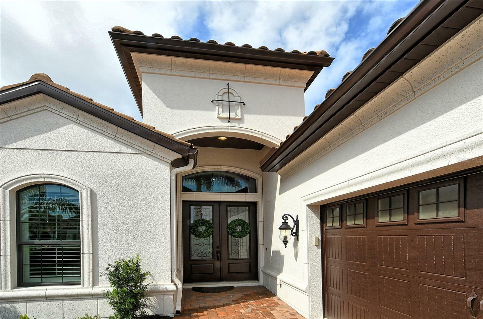 Property Photo:  15008 Castle Park Terrace  FL 34202 