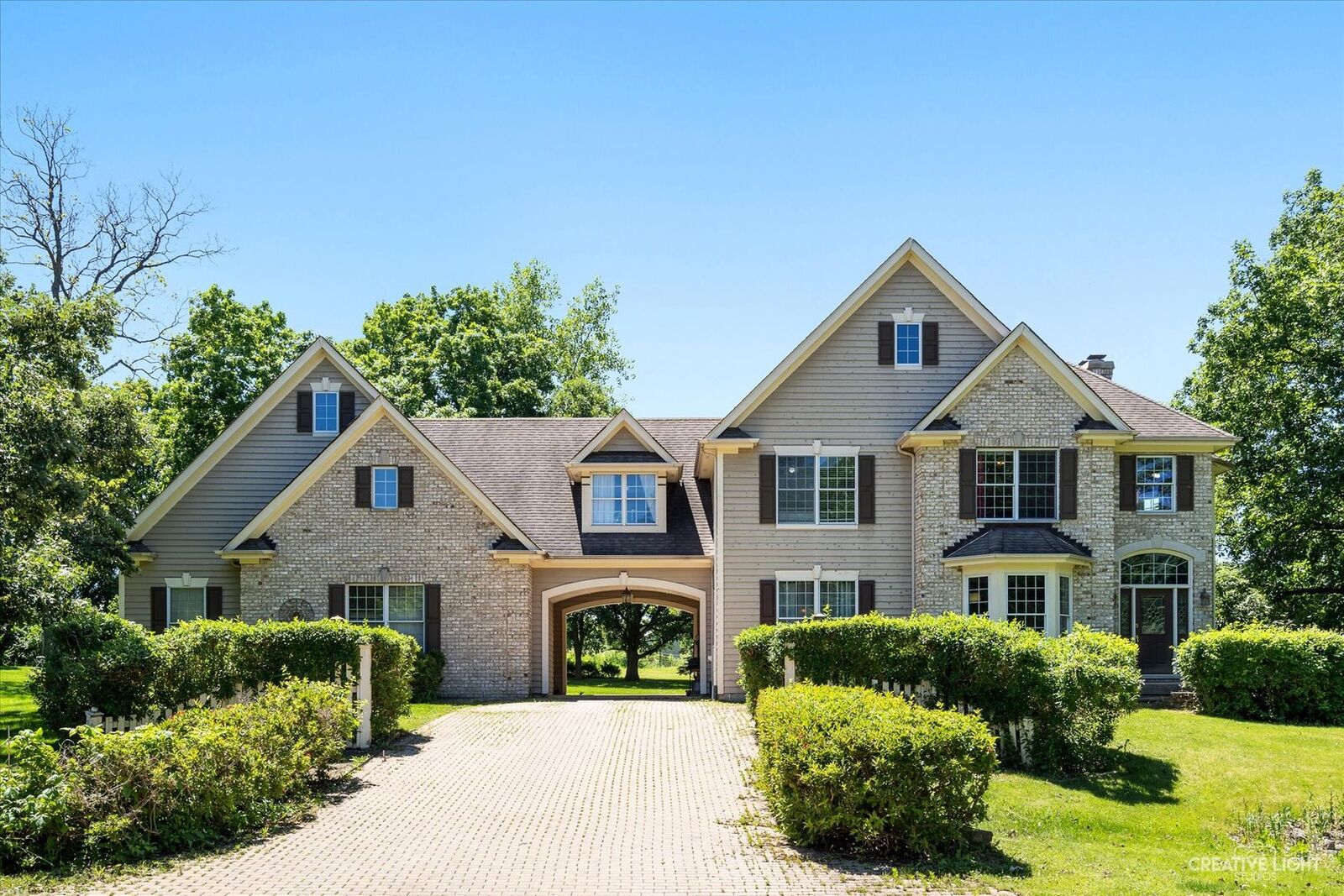 Property Photo: 4N972 Forest Trails Court IL 60175